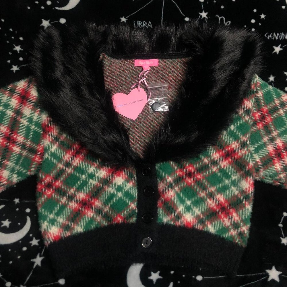 Dolls Kill Green and Red Plaid Cardigan - Picture 2 of 4